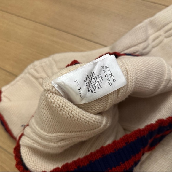 Gucci Knit V-Neck Wool Sweater - Picture 3 of 3